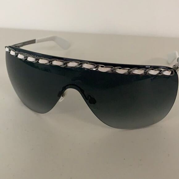 NWT CHANEL‎ RIMLESS SHEILD 4160-Q CHAIN SUNGLASSES - Picture 1 of 9